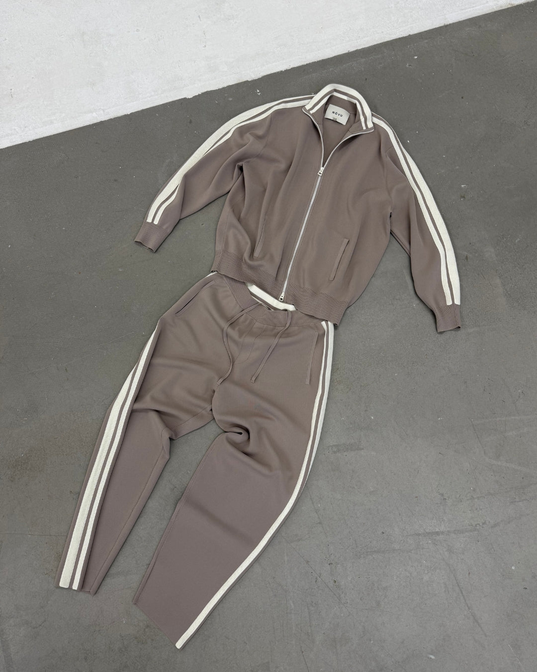 Mantorio Luxe Knit Set